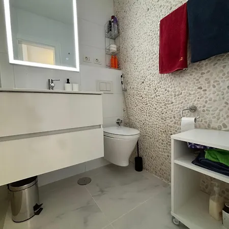 Teror 503 Apartman *